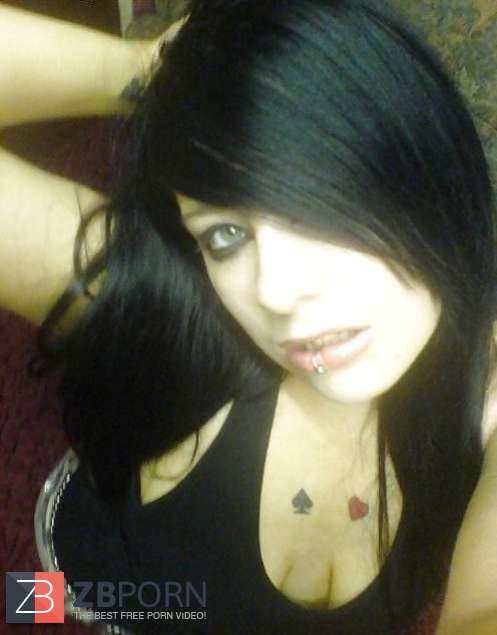 Self shot Emo Teenager ZB Porn 