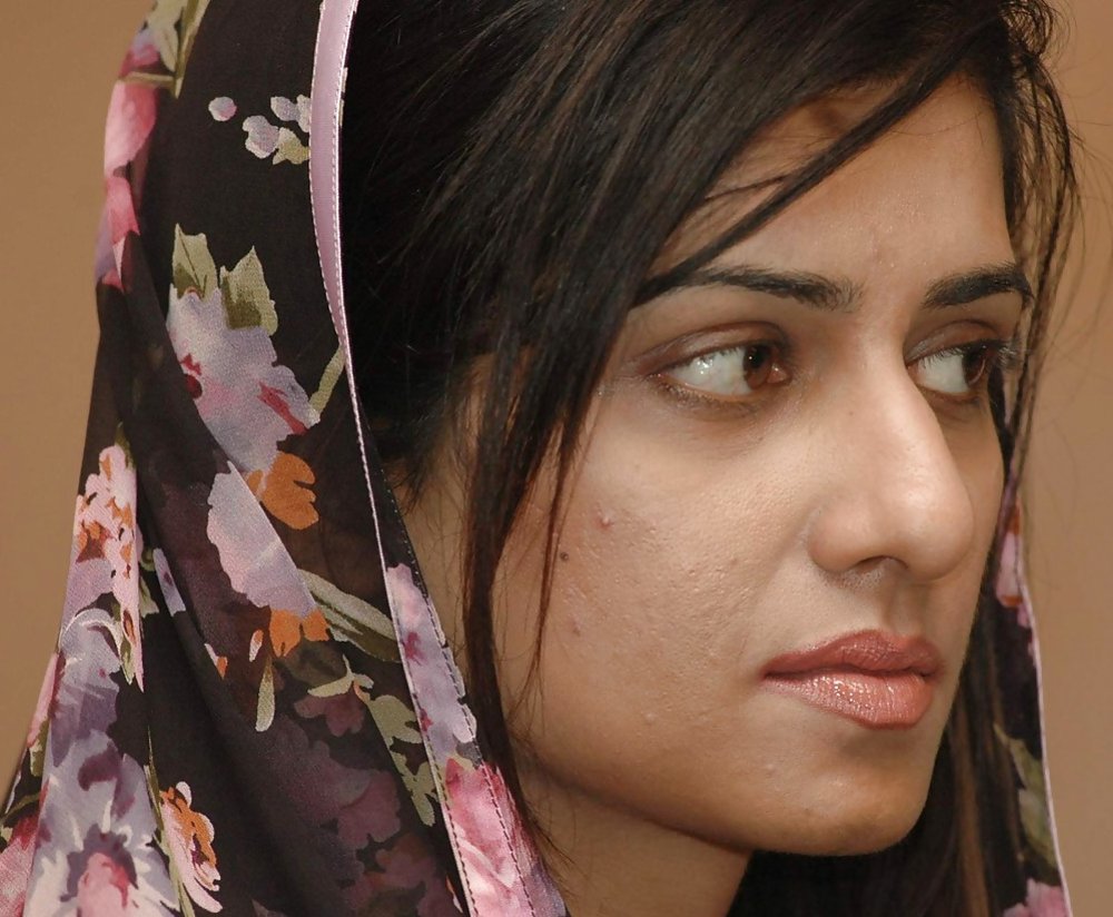 Pakistan Wonderful Foreign Minister Hina Rabbani Khar - ZB Porn