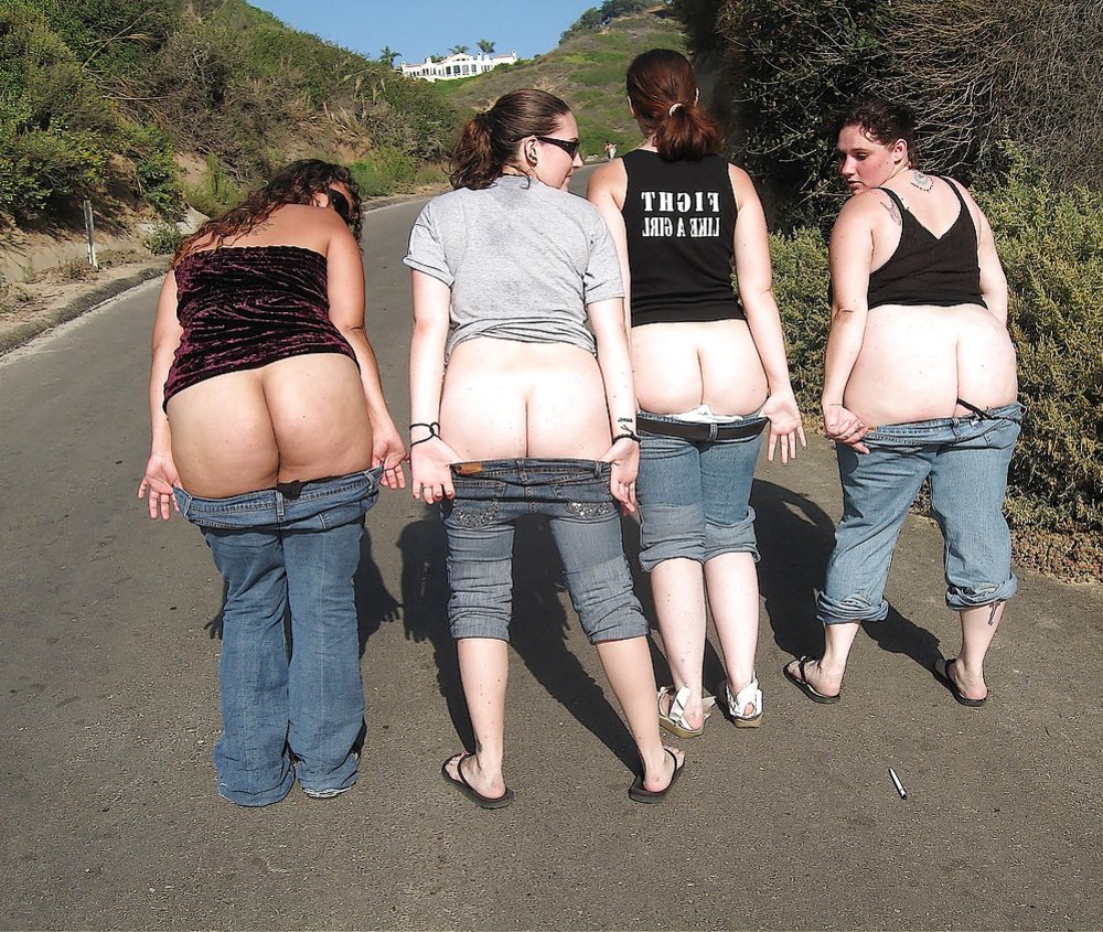 Street Mooning Ladies Pics! - ZB Porn