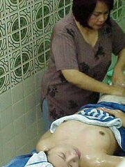 Indonesian rubdown (Hidden Camera photos)