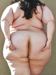 LARGE INEXPERIENCED PLUMPER DARK-HAIRED WITH A IMMENSE BUM AND HEFTY HIPS