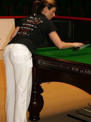 Michaela Tapp snooker referee Fakes and real blend