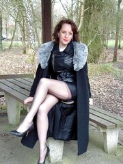 Hotlegs-woman stephanie