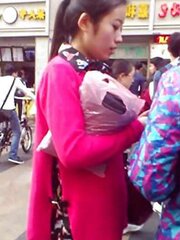 Chinese women in public