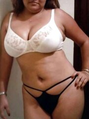 Some tunisian whore in all size..love